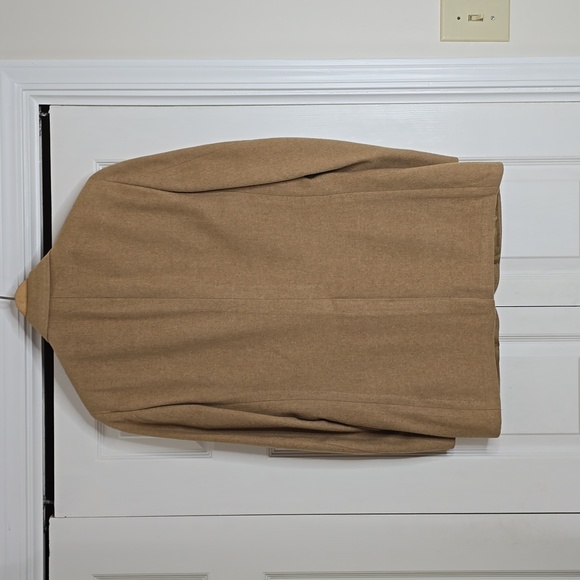 Fredrick and NelsonVery good condition. No rips, holes or tears. - Picture 8 of 10